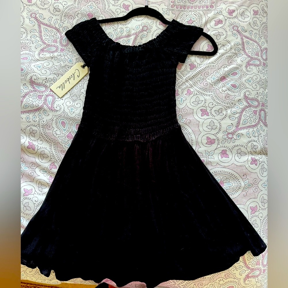 BRAND NEW Cleobella above knee off or over  shoulder Flirty cute stretch waist